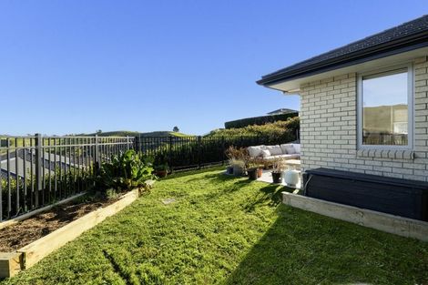 Photo of property in 170 Waikite Road, Welcome Bay, Tauranga, 3175
