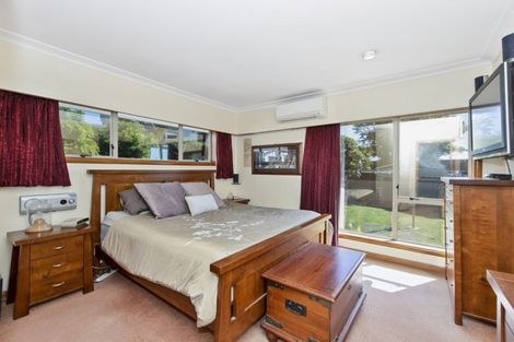 Photo of property in 92 Whatawhata Road, Dinsdale, Hamilton, 3204