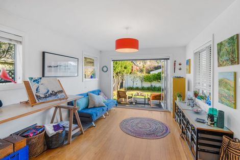 Photo of property in 5 Van Asch Street, Sumner, Christchurch, 8081