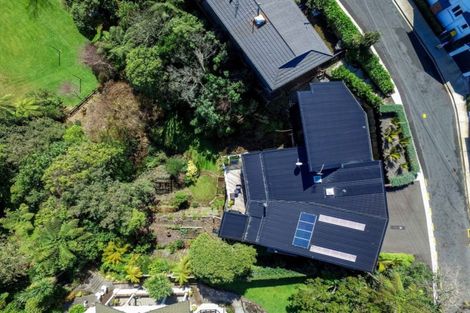 Photo of property in 16 Ridge Lane, New Plymouth, 4310