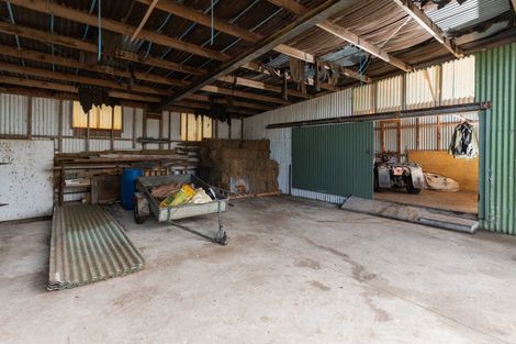 Photo of property in 1797 State Highway 3, Awahuri, Palmerston North, 4479