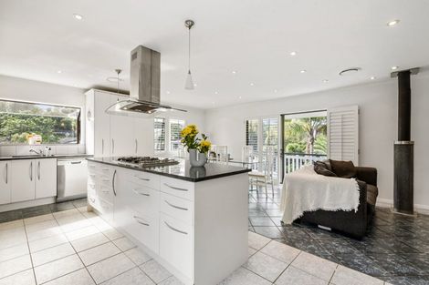 Photo of property in 2/74 Glamorgan Drive, Torbay, Auckland, 0630