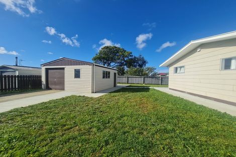 Photo of property in 38 Strathmore Avenue, Levin, 5510