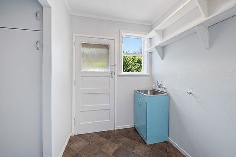 Photo of property in 164 Waddington Drive, Naenae, Lower Hutt, 5011