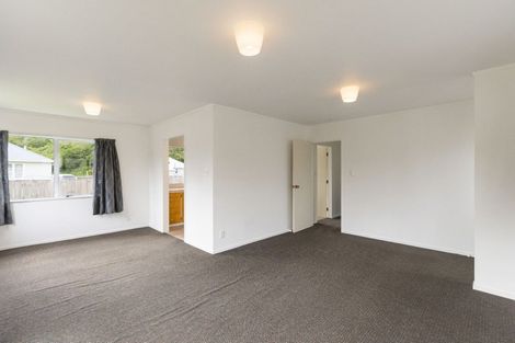 Photo of property in 2/108 Hewer Crescent, Naenae, Lower Hutt, 5011