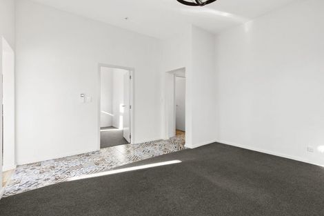 Photo of property in 7 Fallowfield Avenue, Mount Victoria, Wellington, 6011