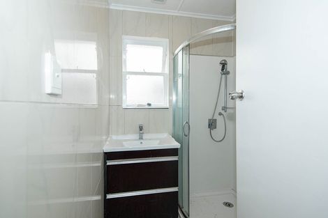 Photo of property in 41 Manuka Road, Bayview, Auckland, 0629