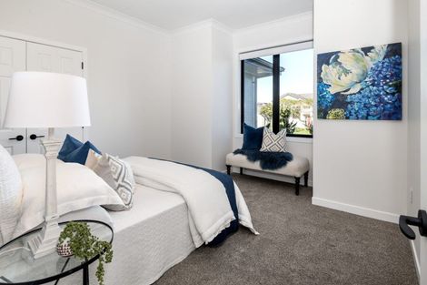 Photo of property in 8 Woodgers Way, Somerville, Auckland, 2014