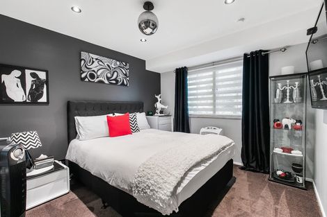 Photo of property in 19 Laser Place, Bayview, Auckland, 0629