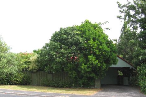 Photo of property in 60 Lynn Road, Bayview, Auckland, 0629