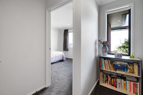 Photo of property in 9 Huetu Place, Bell Block, New Plymouth, 4312