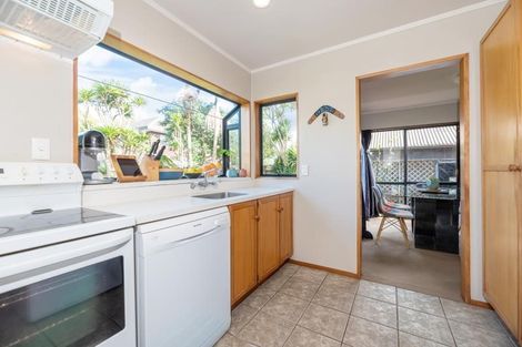 Photo of property in 13a Ambury Avenue, Royal Oak, Auckland, 1023