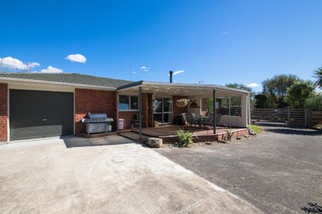 Photo of property in 10 Eyre Road, Linton, Palmerston North, 4472