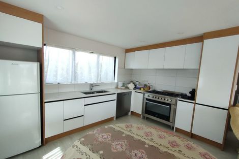 Photo of property in 7 Sycamore Drive, Sunnynook, Auckland, 0620