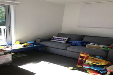 Photo of property in 24 Korotaha Terrace, Rothesay Bay, Auckland, 0630