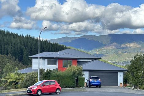 Photo of property in 16 Frankie Stevens Place, Riverstone Terraces, Upper Hutt, 5018