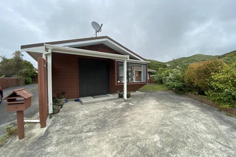 Photo of property in 3 Flinders Place, Johnsonville, Wellington, 6037