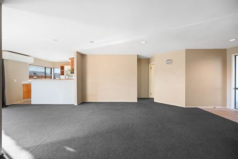 Photo of property in 14 Sudbury Court, Rototuna North, Hamilton, 3210