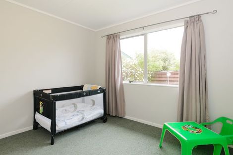 Photo of property in 29 Acacia Street, Kelvin Grove, Palmerston North, 4414