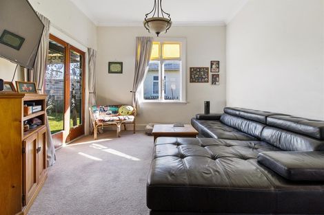 Photo of property in 21 George Street, Waimate, 7924