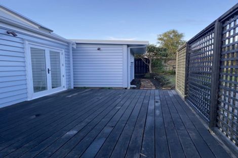 Photo of property in 80 Lake Road, Narrow Neck, Auckland, 0624