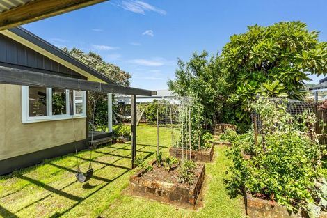 Photo of property in 18 Sarah Avenue, Whitianga, 3510