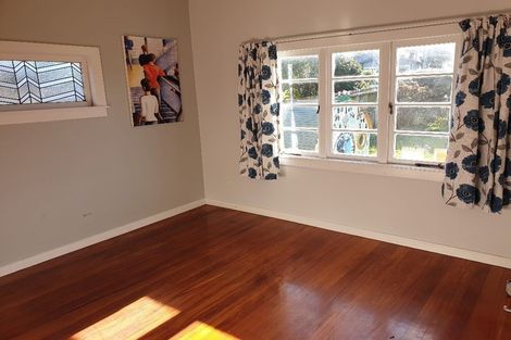 Photo of property in 126 Titirangi Road, New Lynn, Auckland, 0600