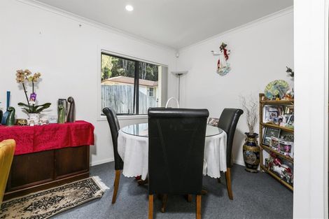 Photo of property in 37 Heathglen Place, Bayview, Auckland, 0629