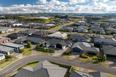 Photo of property in 14 Raynor Crescent, Pyes Pa, Tauranga, 3112