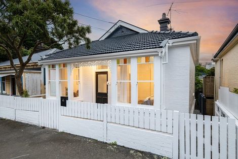 Photo of property in 48 Hall Street, Newtown, Wellington, 6021