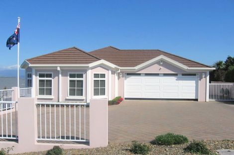 Photo of property in 186 Centennial Drive, Whitianga, 3510