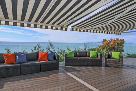 Photo of property in 132 Priestley Terrace, Bluff Hill, Napier, 4110