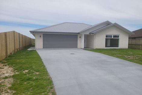 Photo of property in 21 Pukatea Crescent, Owhata, Rotorua, 3010