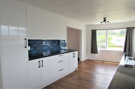 Photo of property in 33 Stockdale Street, Wainuiomata, Lower Hutt, 5014