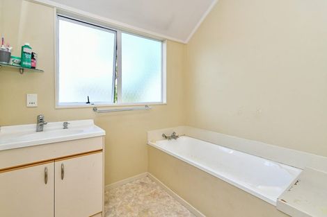 Photo of property in 56b Youngs Road, Papakura, 2110
