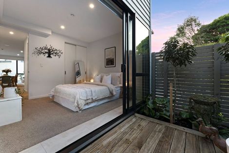 Photo of property in 37b Hythe Terrace, Mairangi Bay, Auckland, 0630