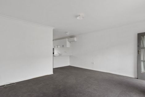 Photo of property in 2/504 Queen Street East, Hastings, 4122