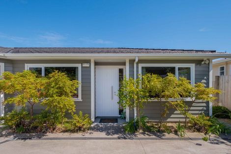 Photo of property in 10 Larsen Crescent, Tawa, Wellington, 5028