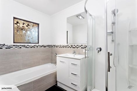 Photo of property in 1/41 Edgeworth Road, Glenfield, Auckland, 0629