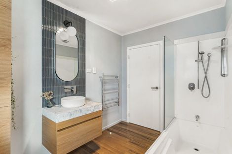 Photo of property in 10 Patons Road, Howick, Auckland, 2014