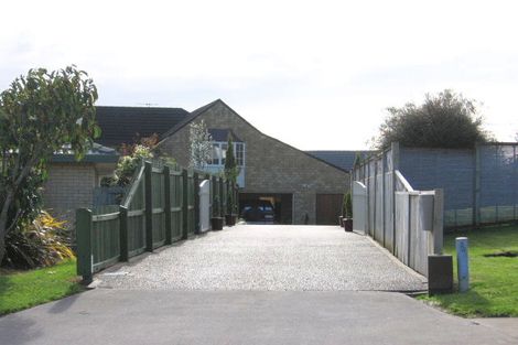 Photo of property in 6 Burnaston Court, Dannemora, Auckland, 2016