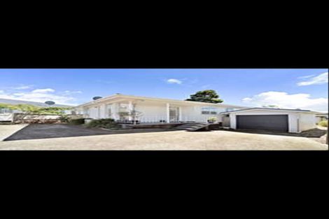 Photo of property in 12 Hinton Place, Weymouth, Auckland, 2103