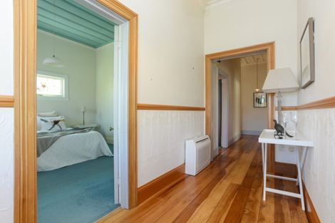 Photo of property in 5 May Avenue, Hospital Hill, Napier, 4110