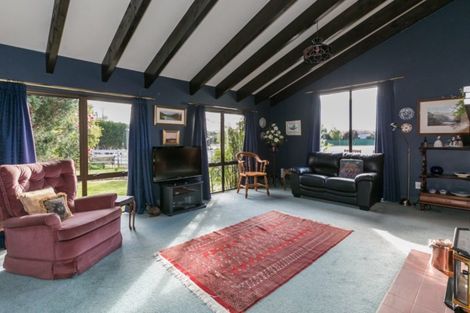 Photo of property in 417 Saint Georges Road, Havelock North, 4130