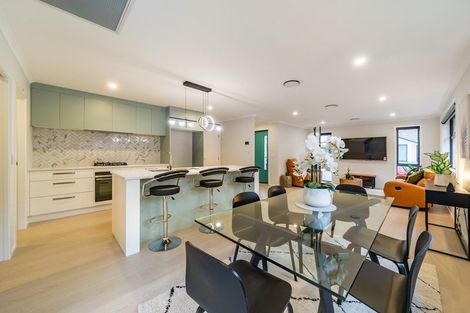 Photo of property in 126 Silverstream Road, Crofton Downs, Wellington, 6035