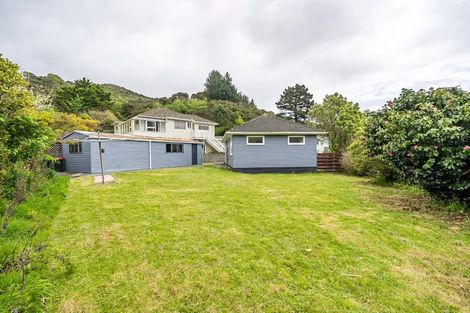 Photo of property in 5 Harlow Grove, Wainuiomata, Lower Hutt, 5014
