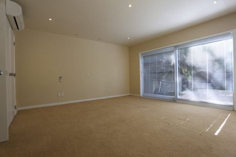 Photo of property in 77 Cliff Road, Torbay, Auckland, 0630