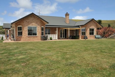 Photo of property in 104 Muriwai Valley Road, Muriwai, Waimauku, 0881