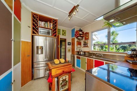 Photo of property in 7091 South Road, Warea, New Plymouth, 4381