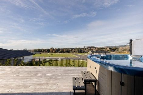 Photo of property in 39 Flounder Drive, Omokoroa, 3114